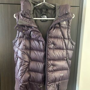 The North Face Women's Plum Puffer Vest